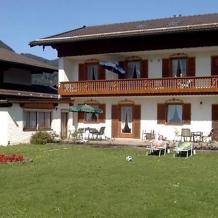 Apartamento Haus Alpenblick Inkl. Chiemgaukarte Ruhpolding Exterior foto